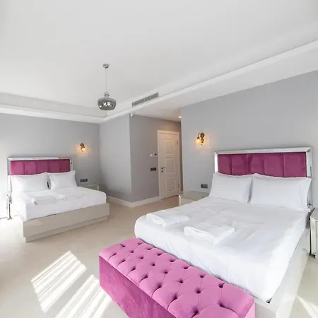 Villa Grande 4br With Turkish Hammam &sauna, Bitez *