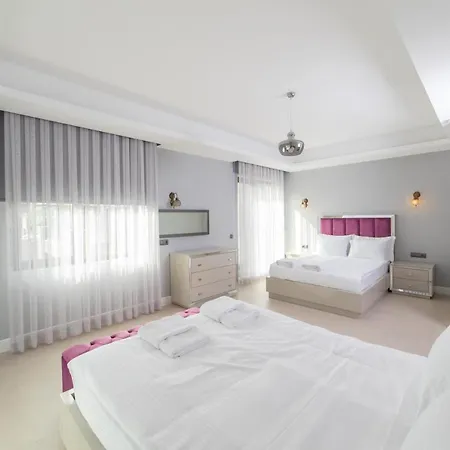 Grande 4br With Turkish Hammam &sauna, Bitez *